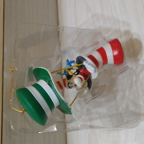 Vintage 1997 Dr. Seuss Collectable Ornament - Picture 3 of 6